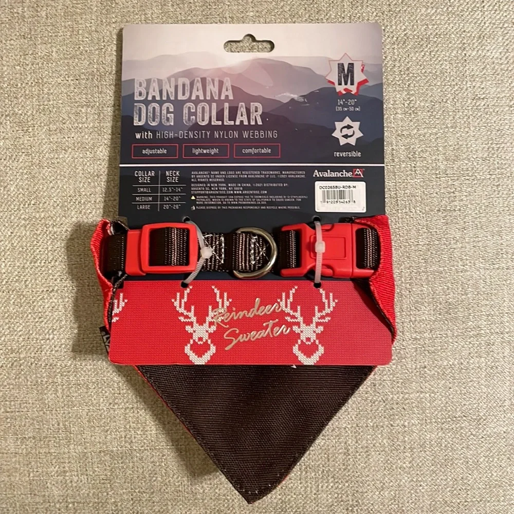 Avalanche Christmas Bandana Dog Collar Size M